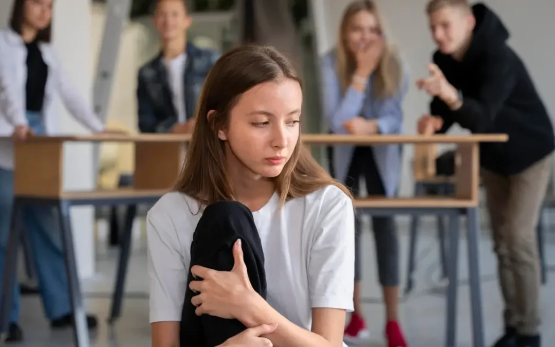 Bienestar estudiantil: ¿Cómo saber si tu hija se siente segura y respetada en el colegio?